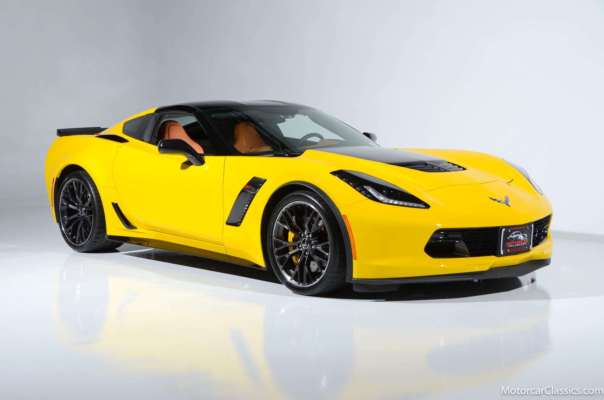 2015 Chevrolet Corvette Z06 photo 2
