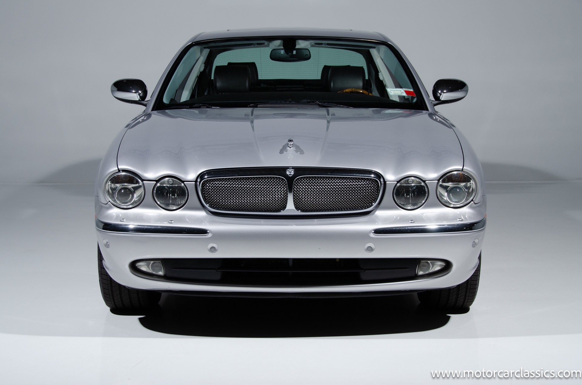 2005 Jaguar XJ Series Super V8's photo