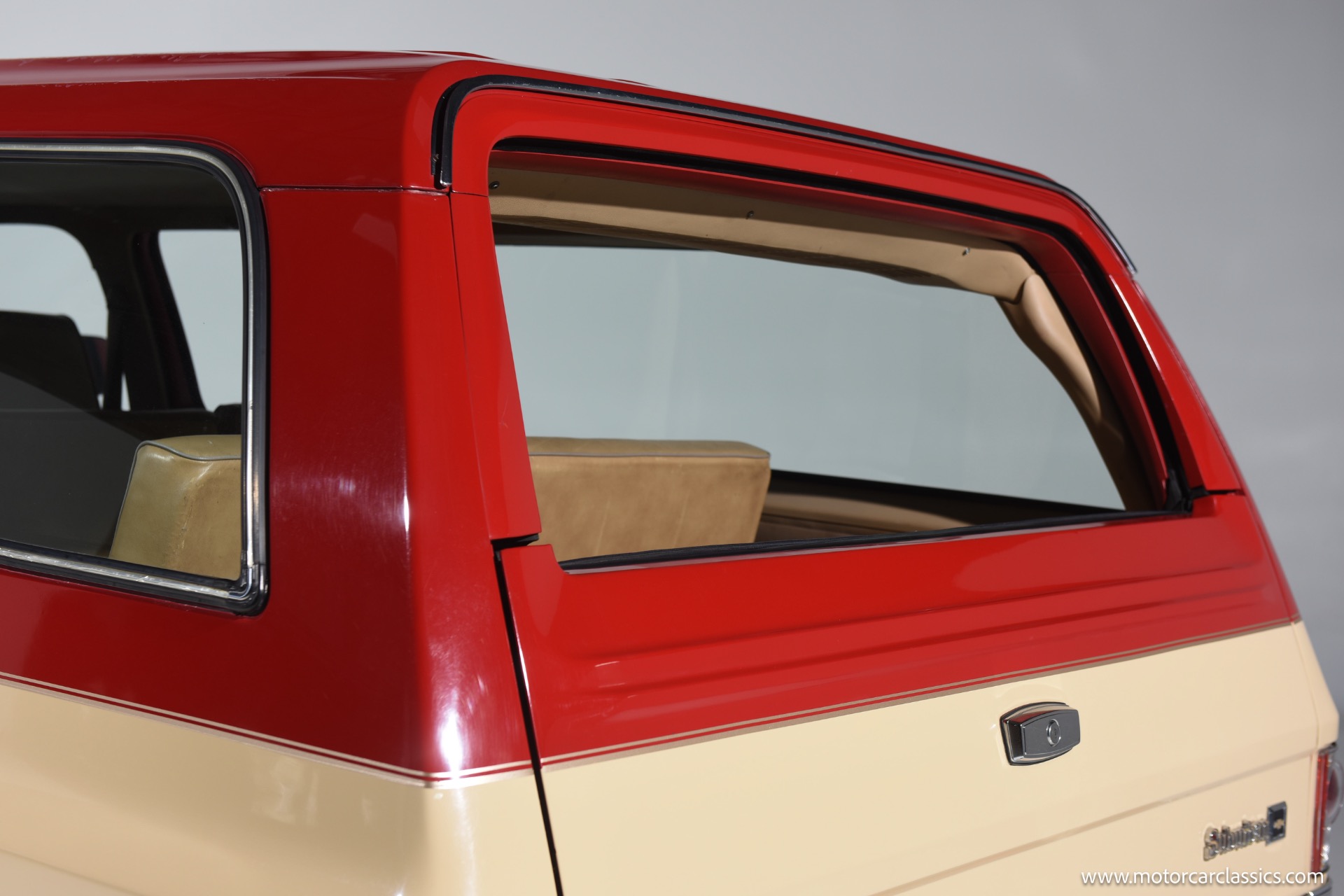 1985 Chevrolet Suburban - Photo 17