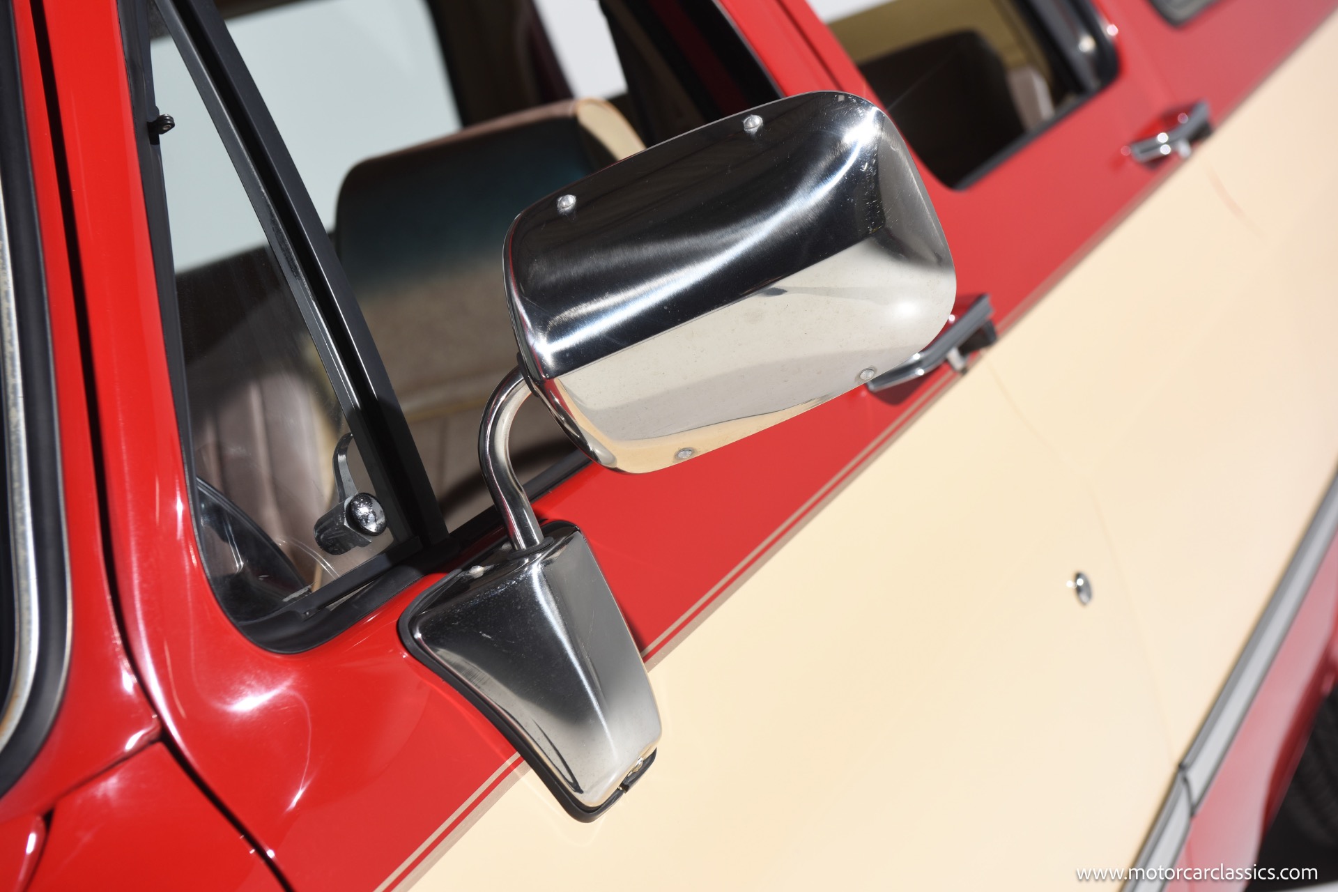1985 Chevrolet Suburban - Photo 18