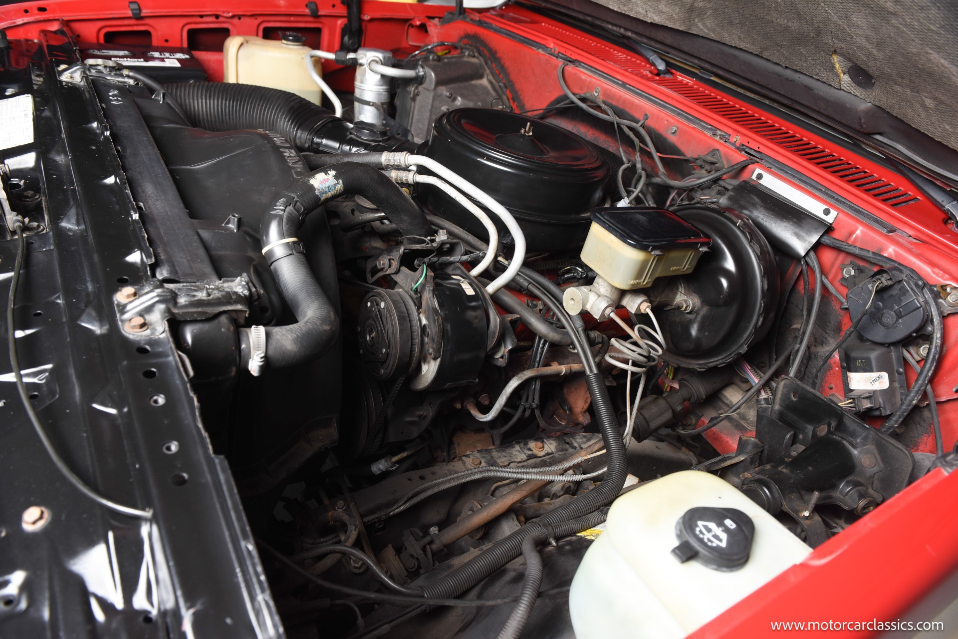 1985 Chevrolet Suburban - Photo 34