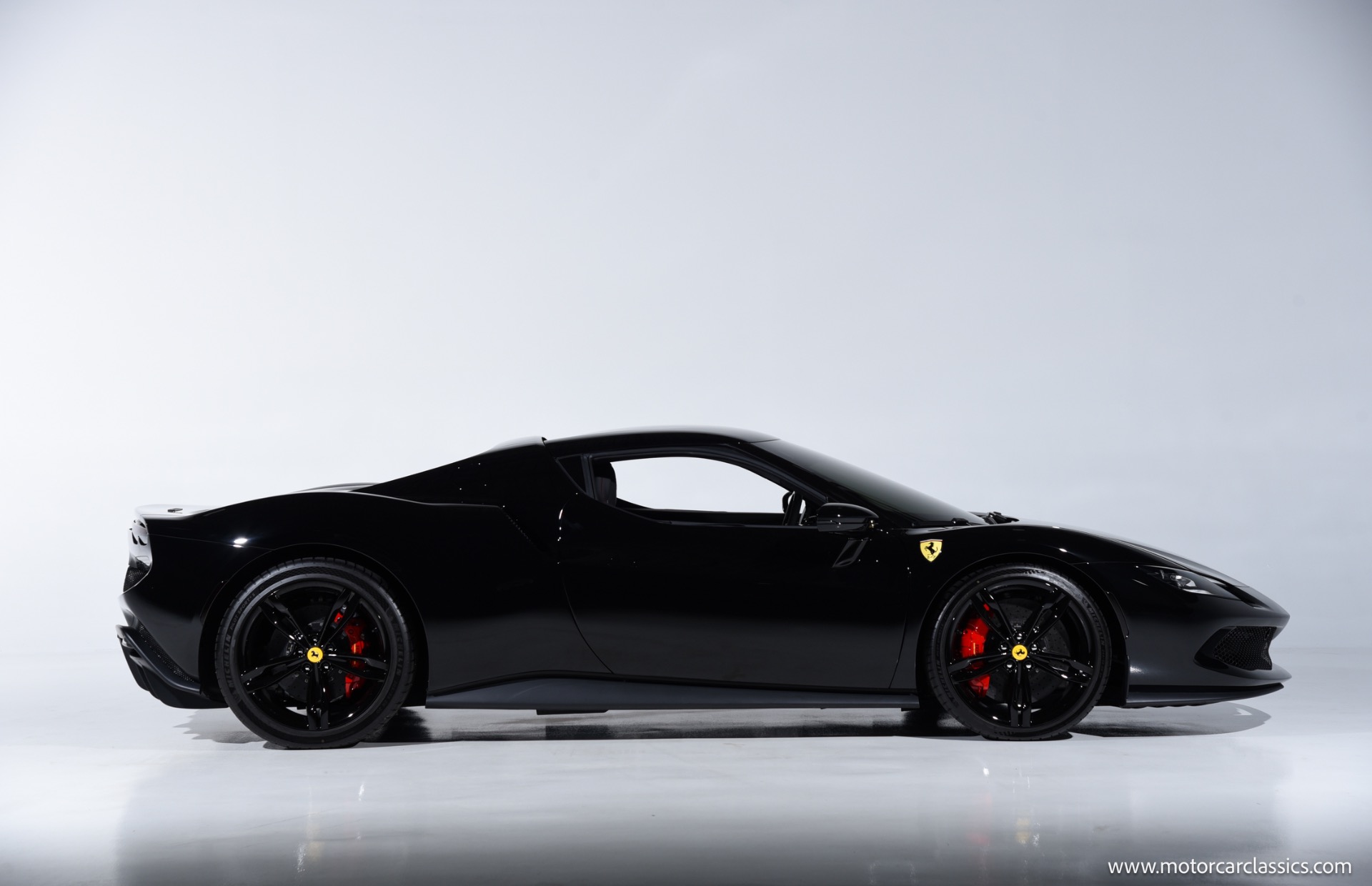 2023 Ferrari 296 Base - Photo 8