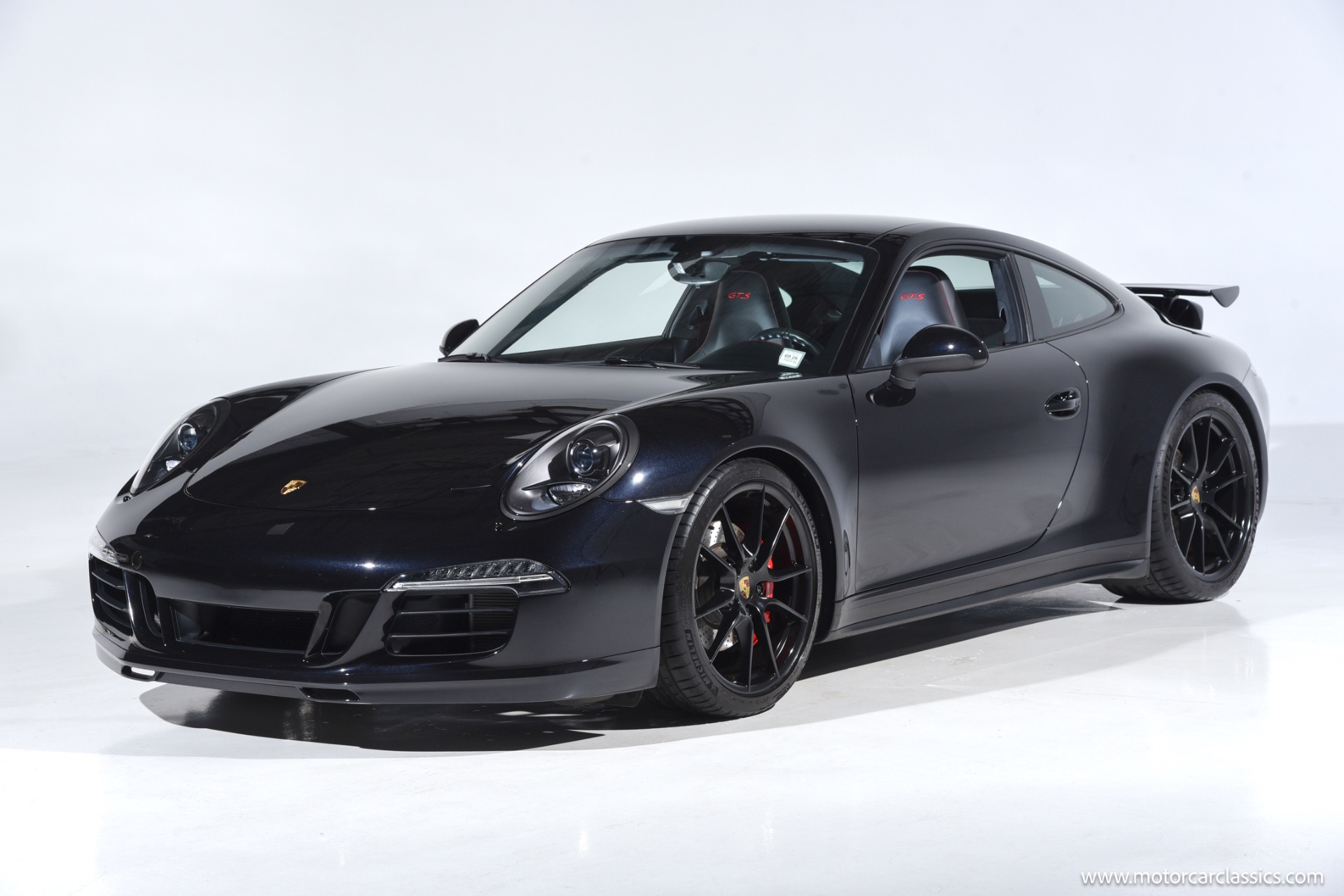 2016 Porsche 911 GTS photo 3