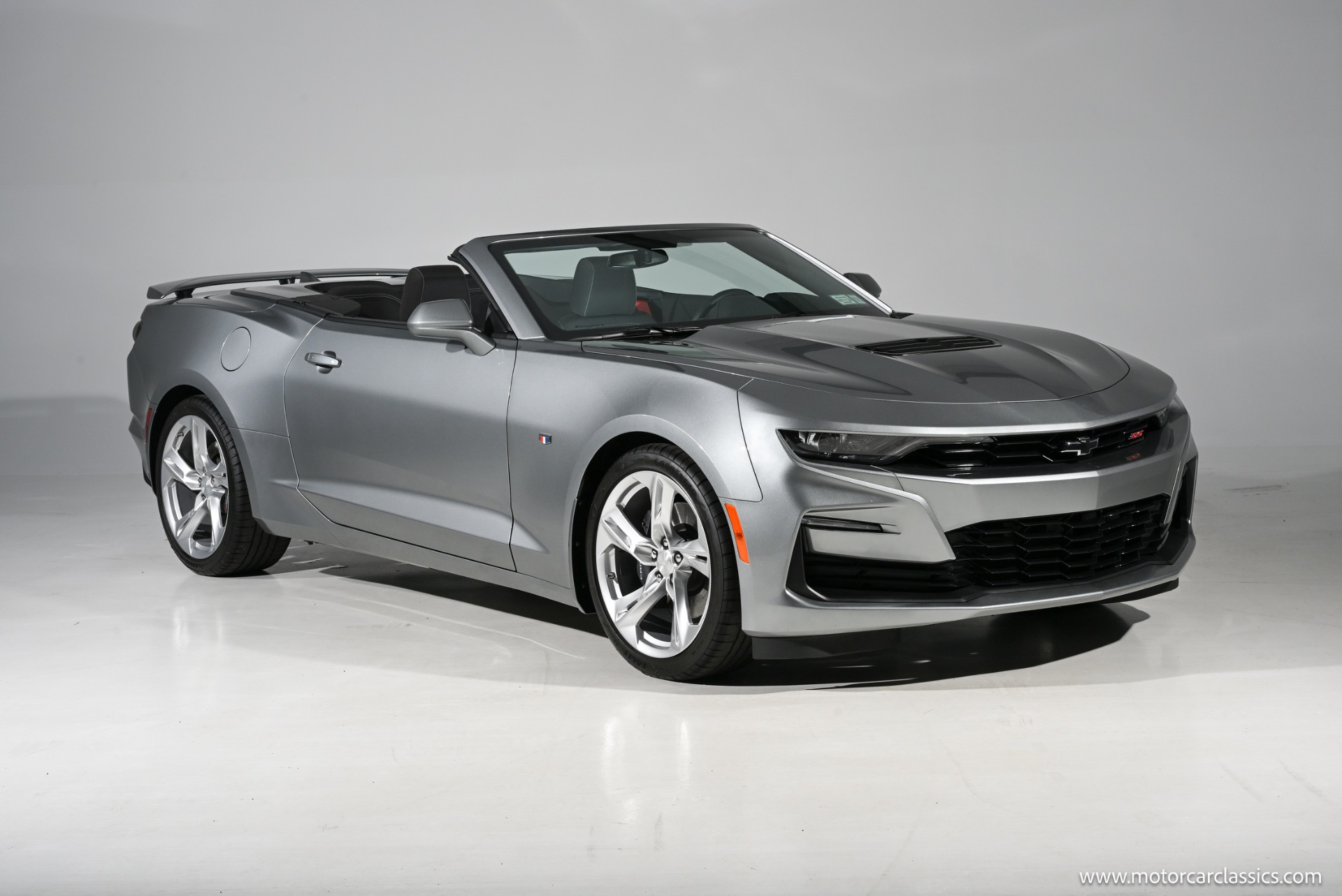 Silver 2024 Chevrolet Camaro Convertible Rear-Wheel Drive 6-Speed Manual