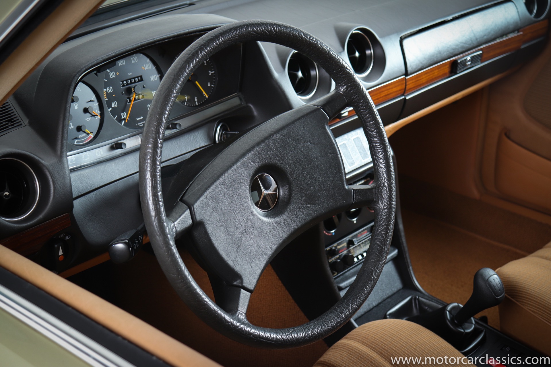 1982 Mercedes-Benz 230E 