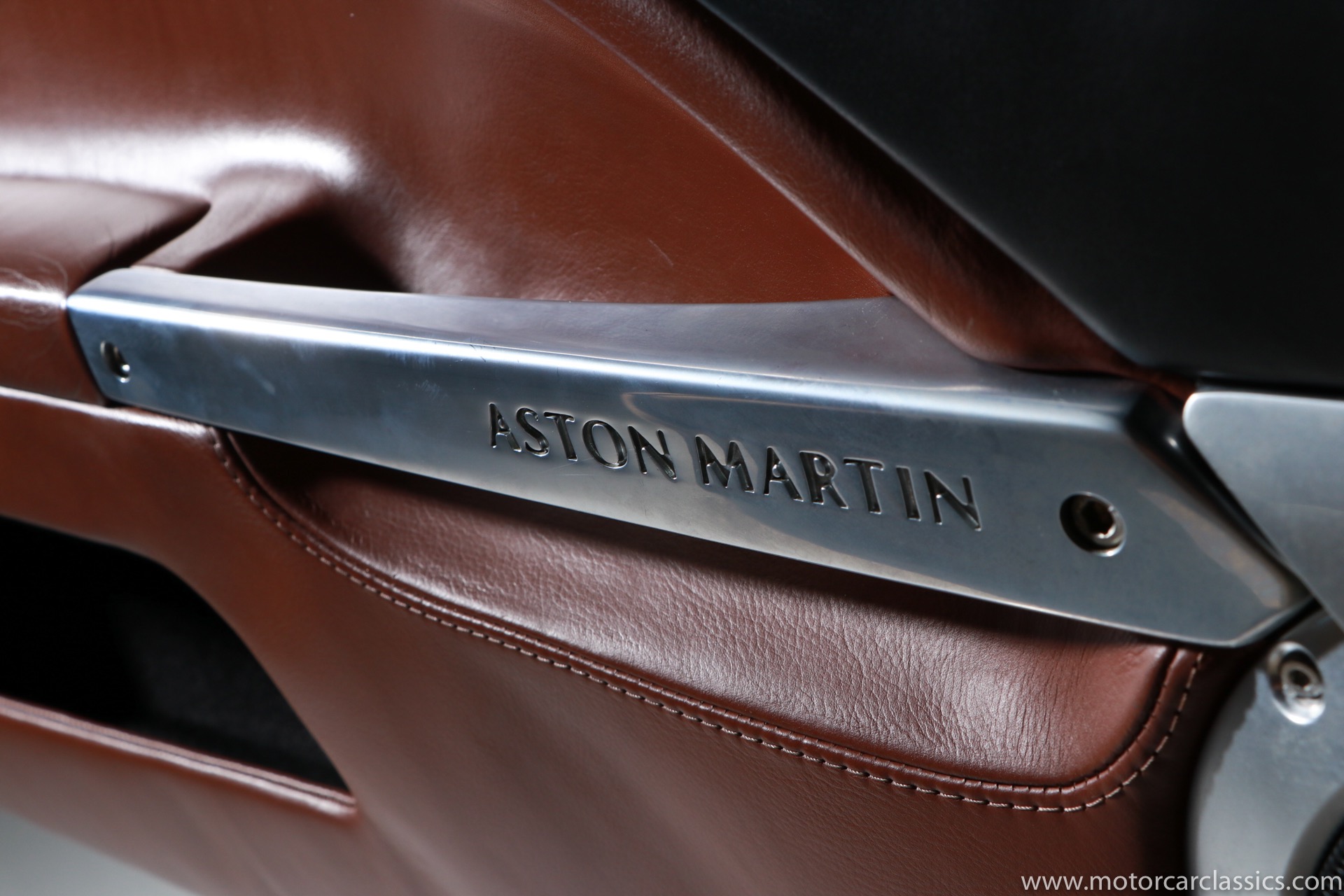 2003 Aston Martin V12 Vanquish 