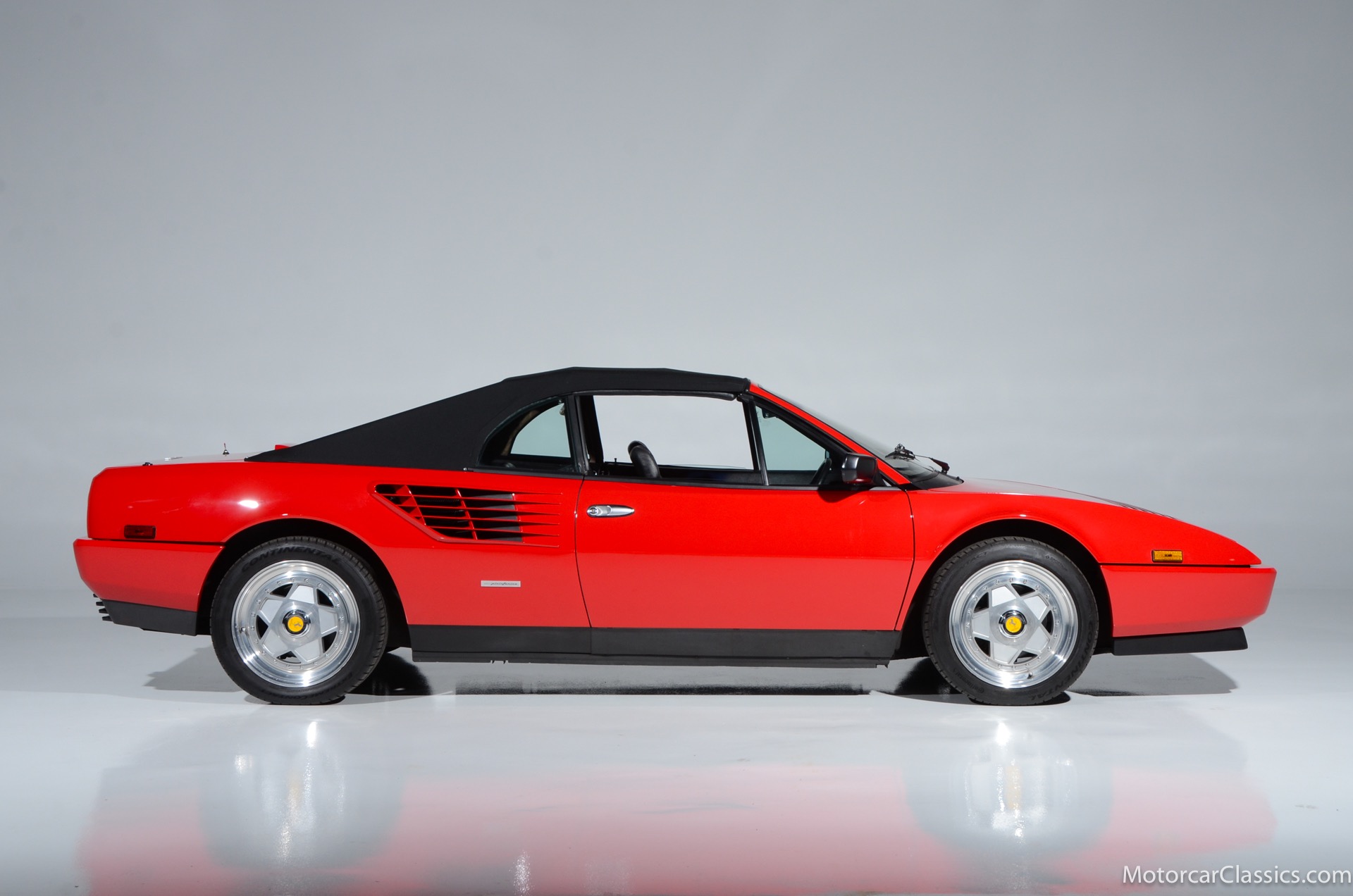 1986 Ferrari Mondial 